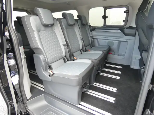 Ford Tourneo Custom Bus Allrad L2H1 Titanium +Pano Ansicht 16