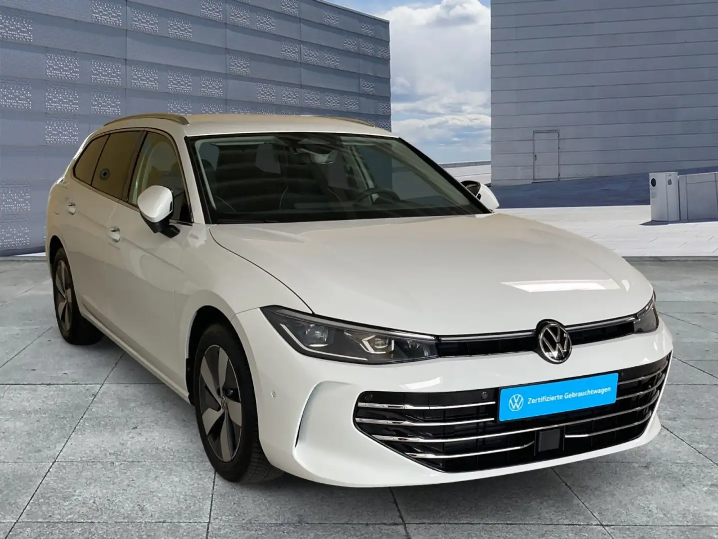 Volkswagen Passat Variant 2.0 TDI Elegance DSG+USB+DAB+DWA+ Klima Navi Weiß - 2