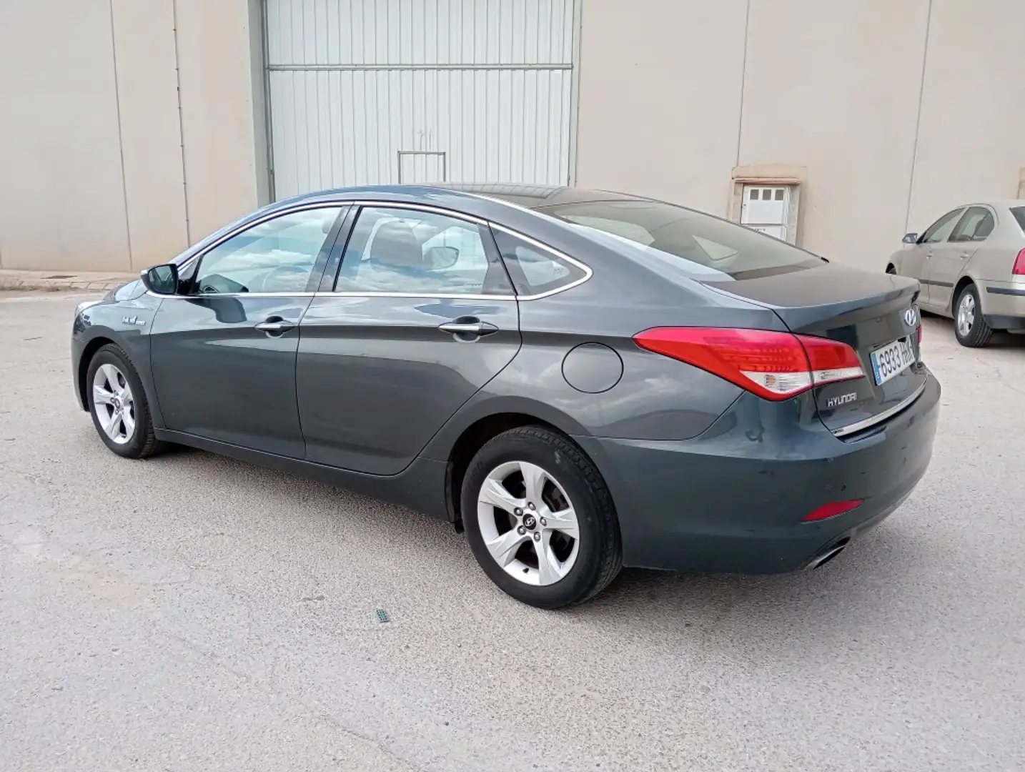 Hyundai i40 1.7CRDI Bluedrive City S Negro - 2