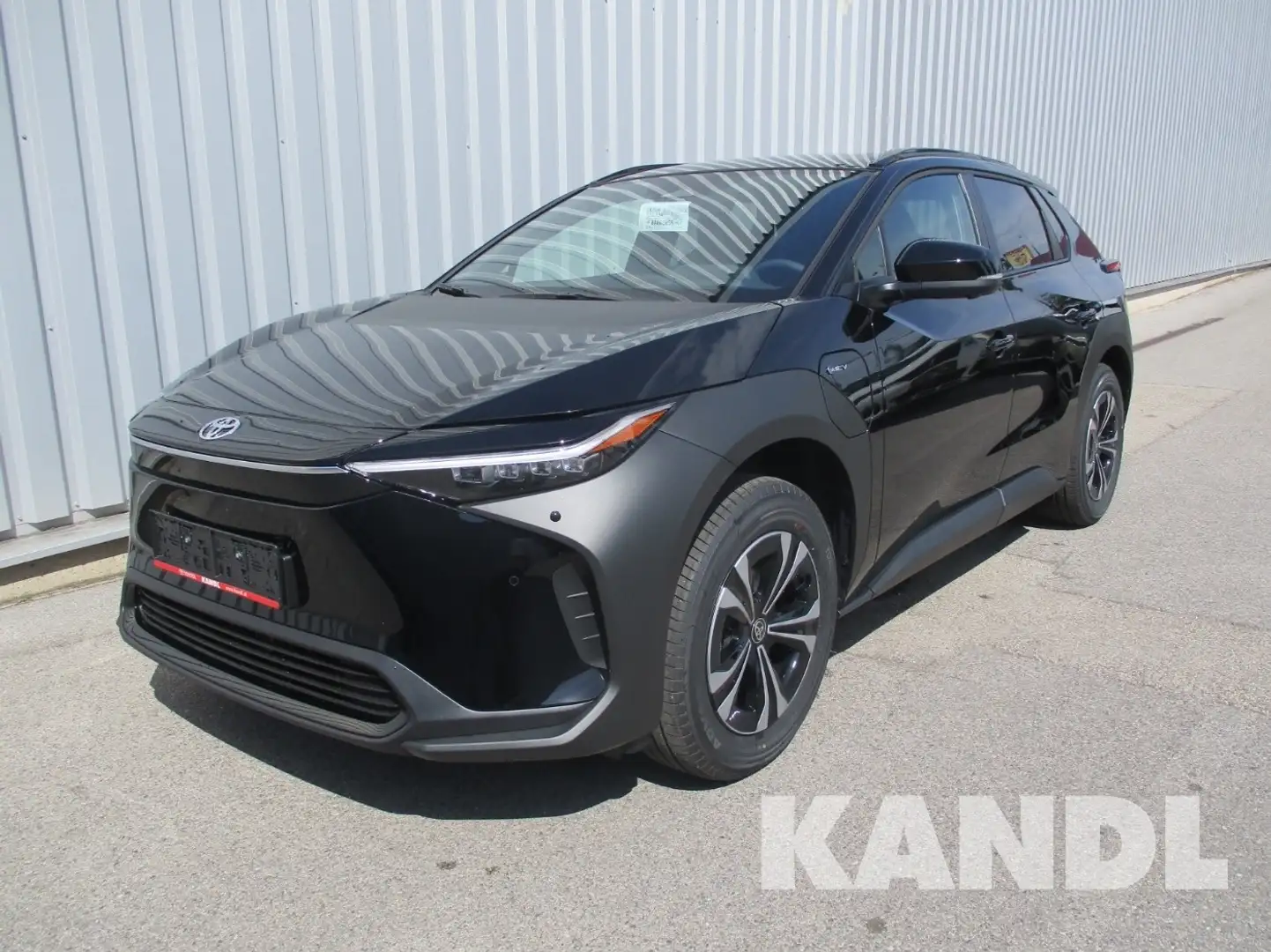 Toyota bZ4X Elektro 71.4kWh Aut. Schwarz - 1