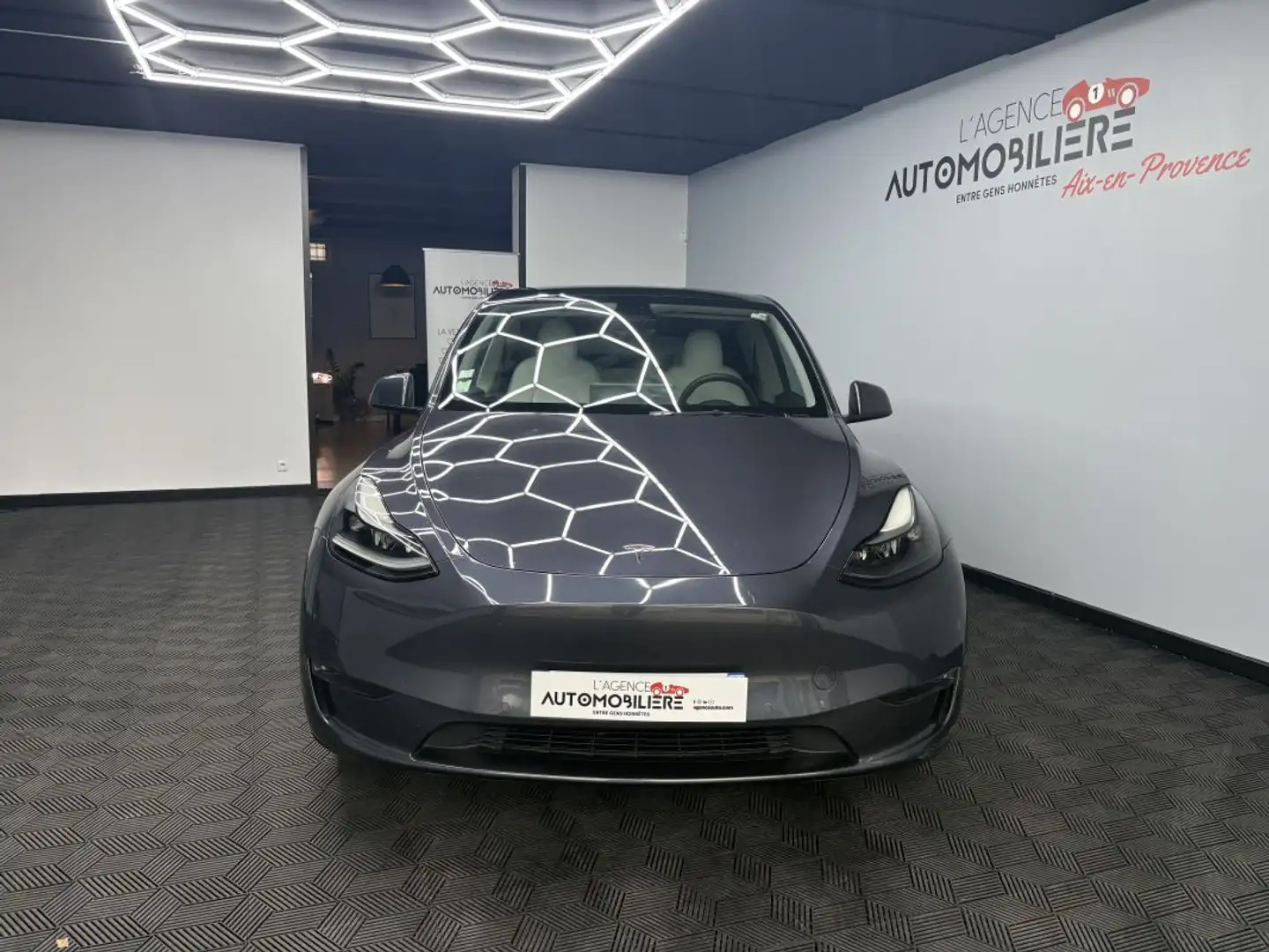 Tesla Model Y LONG RANGE AWD 514 CV - SOH 90% Grau - 2