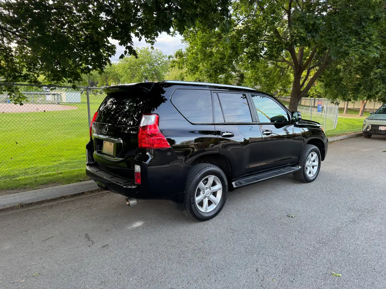 Lexus GX photo Lexus GX