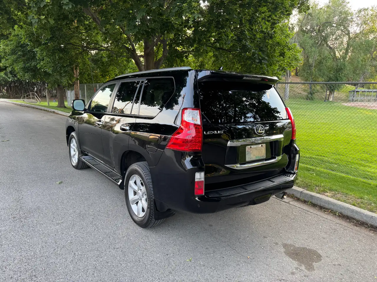 Lexus GX photo Lexus GX