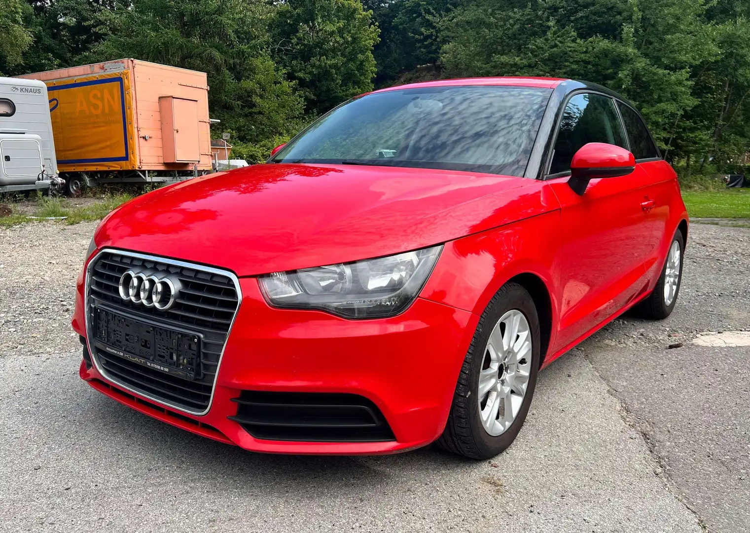 Audi A1 1.2 TFSI Attraction / KLIMA / TÜV NEU Червоний - 1