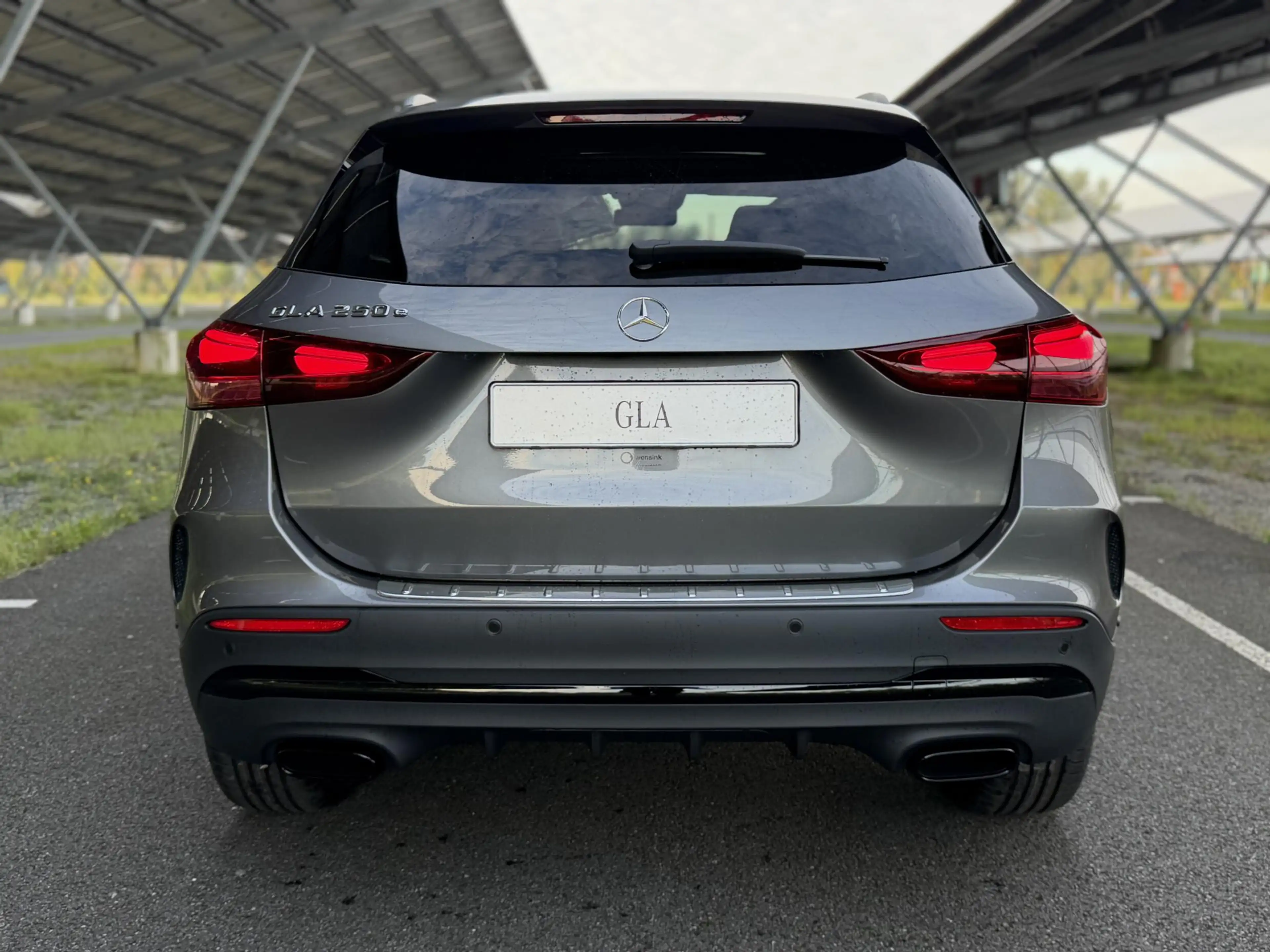 Mercedes-Benz GLA 250 e 140 Years Edition | AMG line | Night | Panoramad — photo 6