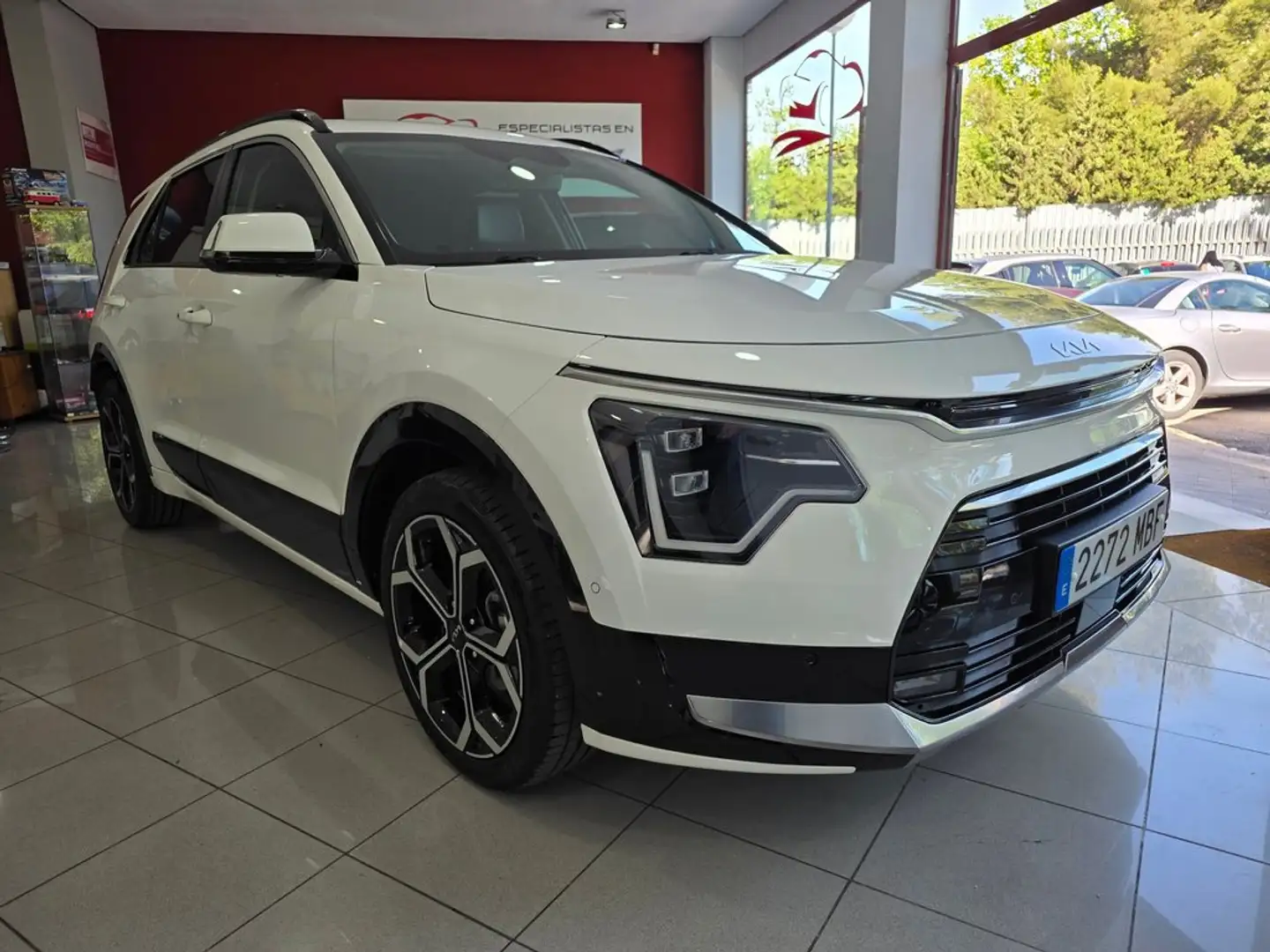 Kia Niro 1.6 HEV Emotion Blanco - 1