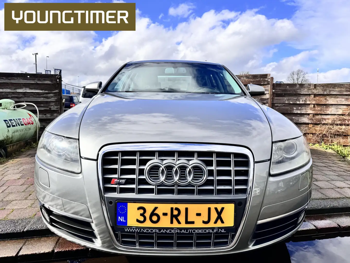 Audi A6 Limousine 4.2 FSI quattro Pro Line S6 Grijs - 2