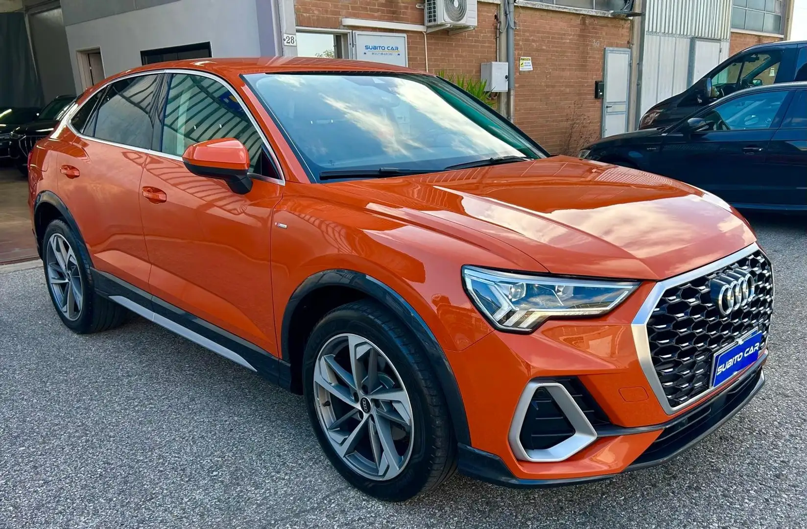 Audi Q3 Q3 SPB 35 2.0 tdi S line edition s-tronic Orange - 1