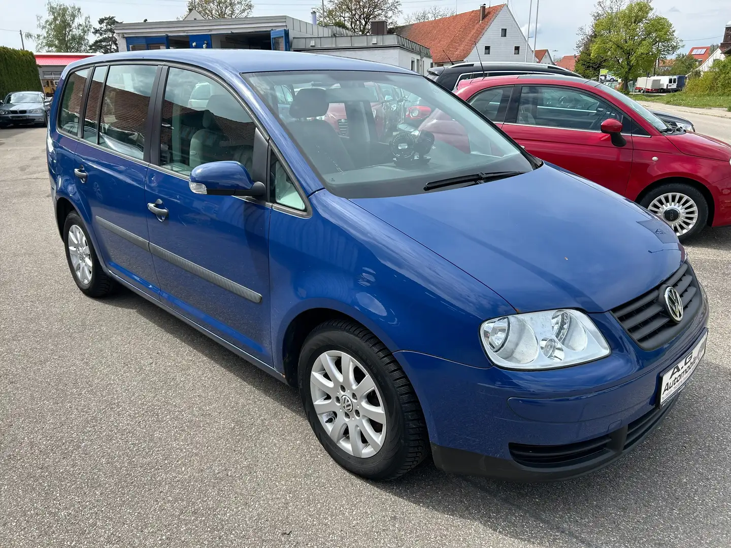 Volkswagen Touran Basis TÜV 05/2025 Kék - 1