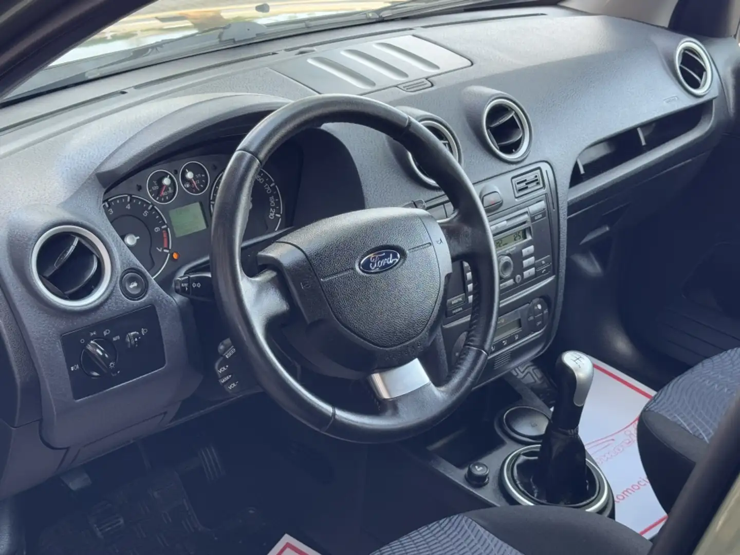 Ford Fusion 1.6 Plus Zelená - 2