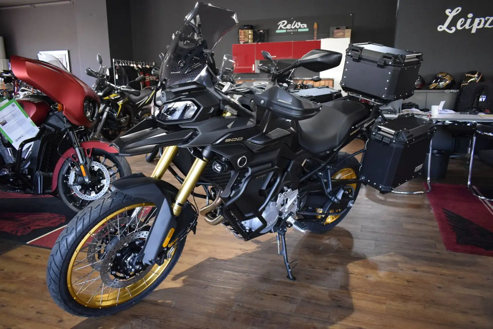 Voge DS900X E5+ incl Koffersystem Nero - 1