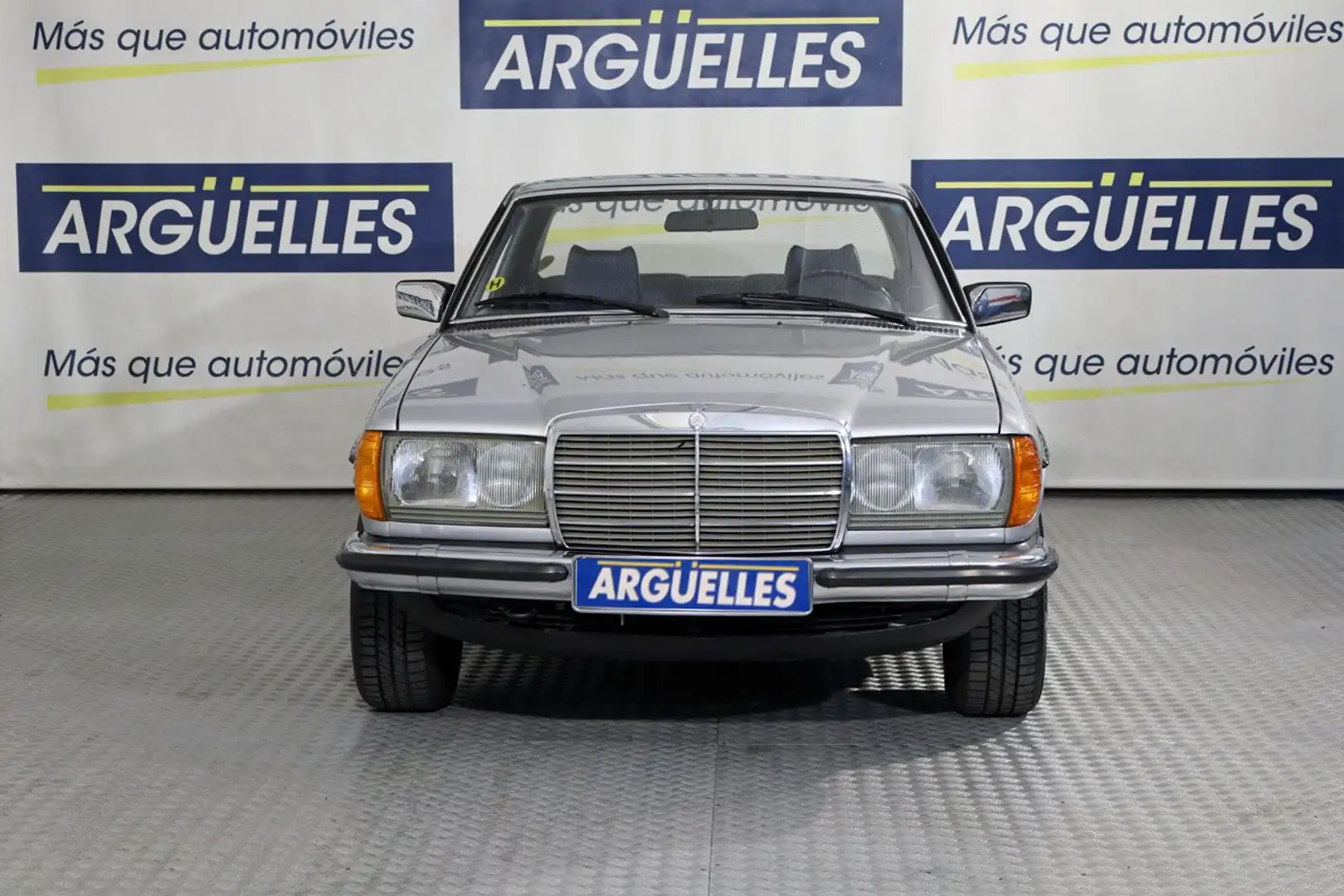 Mercedes-Benz C 280 Coupe 156cv Aut Historico Gris - 2