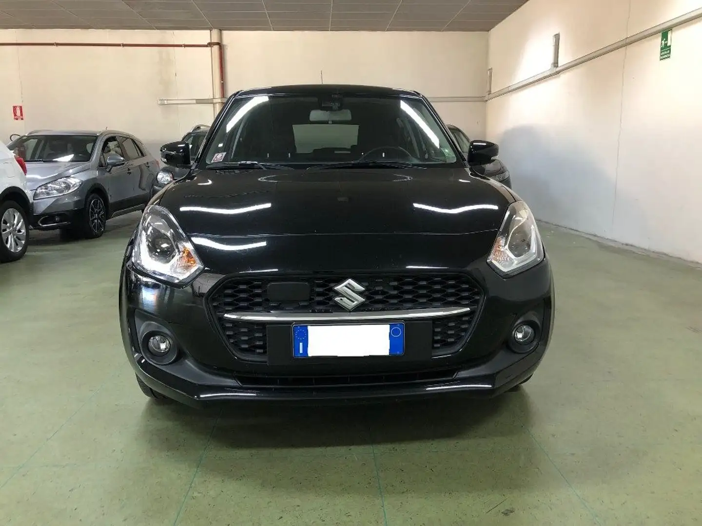 Suzuki Swift 1.2 Hybrid 4WD AllGrip Top Nero - 1