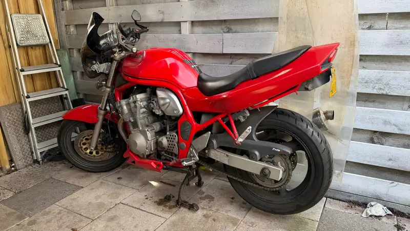 Suzuki GSF 600 - foto 2