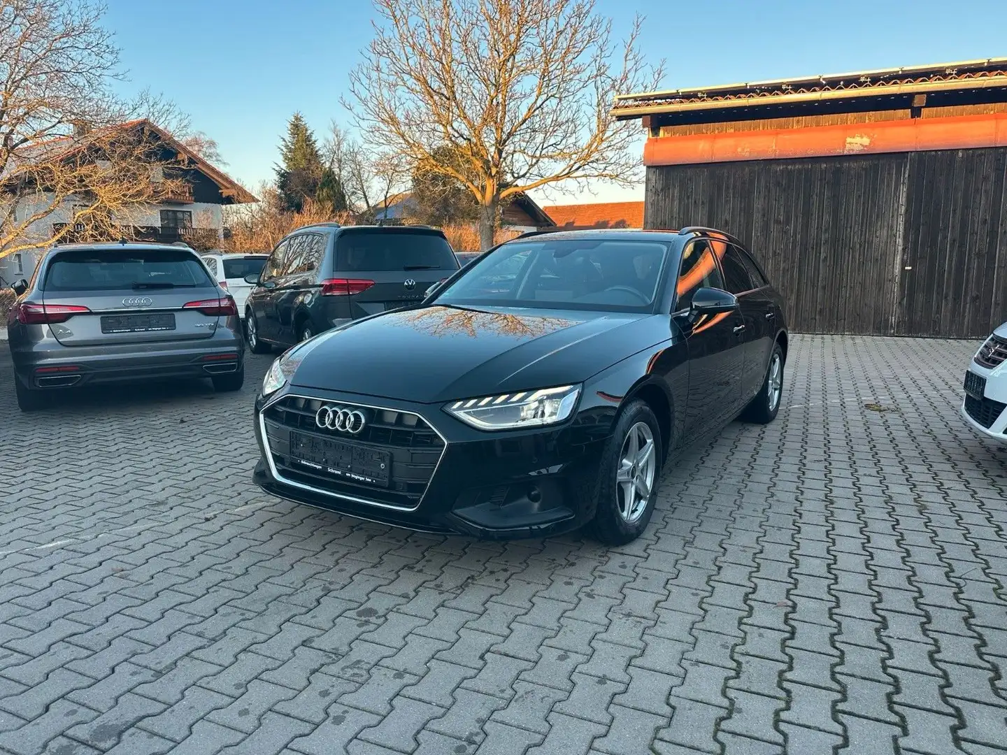 Audi A4 Avant 35 TDI/Virtual/Matrix LED/ACC/Kamera Zwart - 2