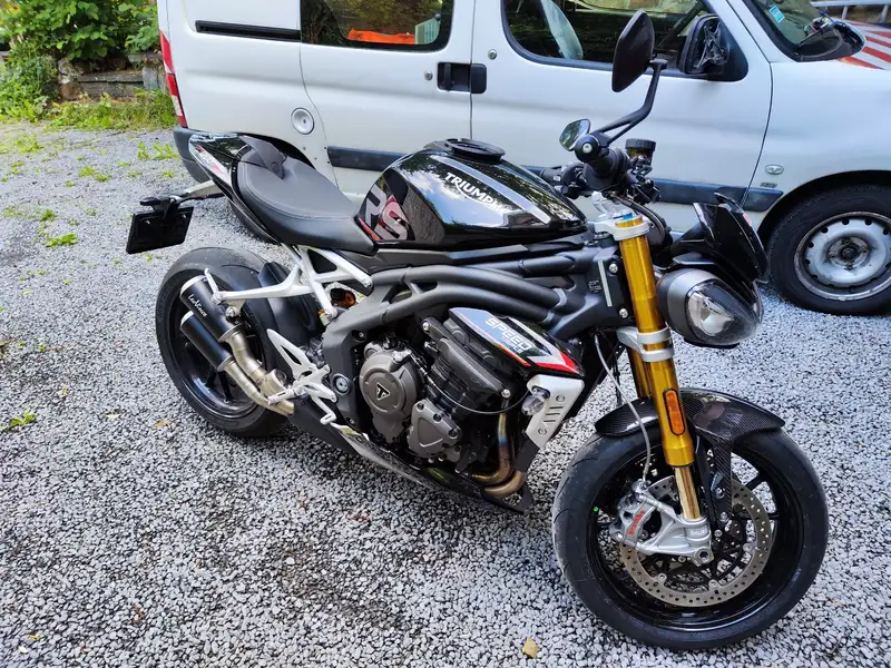 Triumph Speed Triple - foto 3
