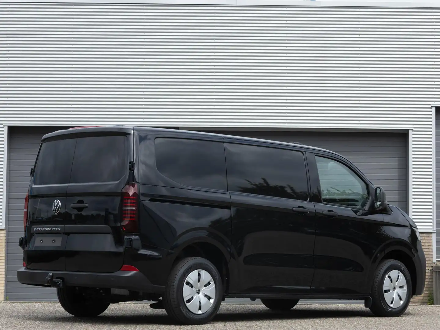 Volkswagen Bedrijfswagens e-Tranporter Life Intro L1 218 pk | Zwart - 2