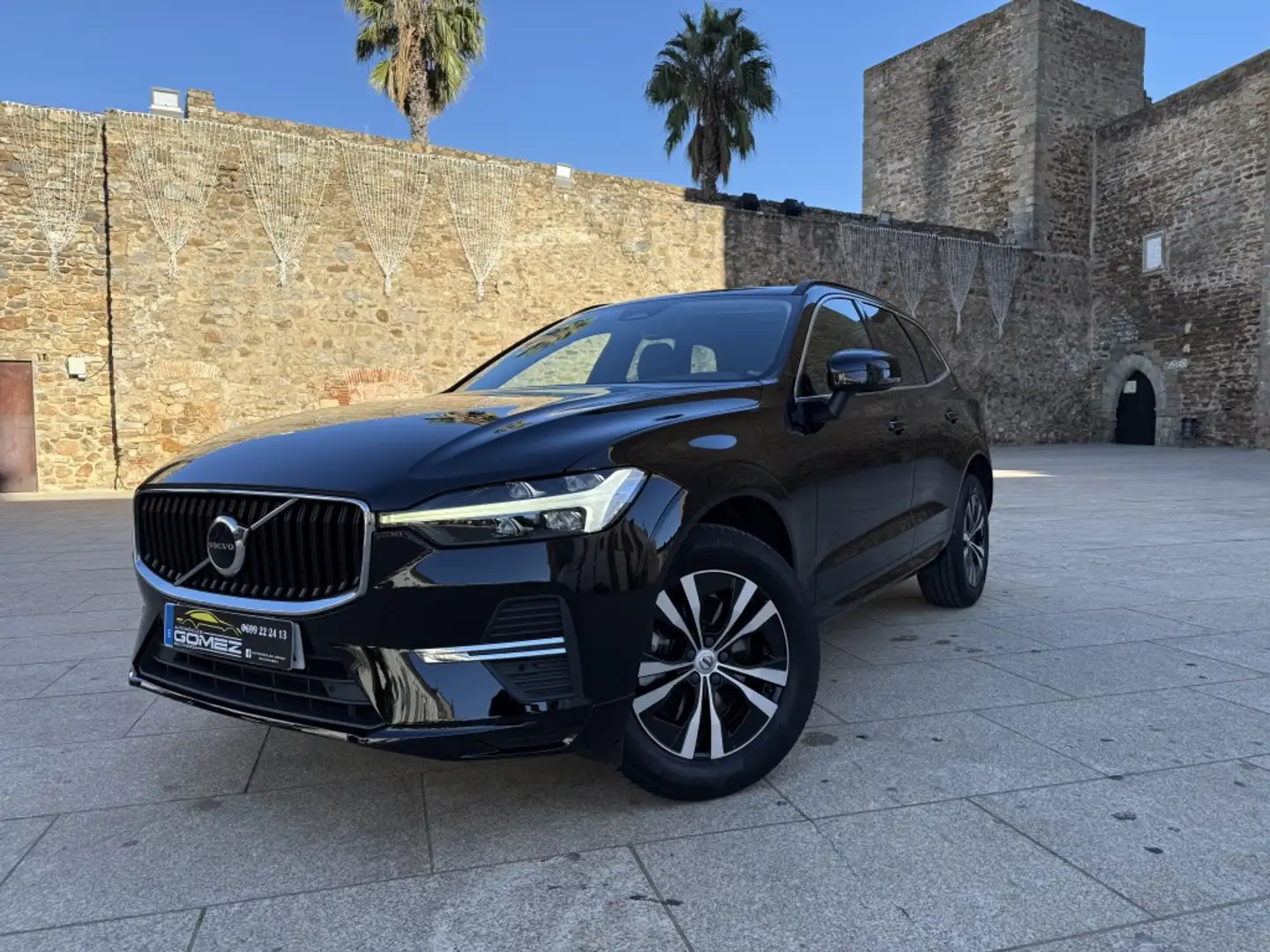 Volvo XC60 B4 Core AWD Aut. Noir - 1