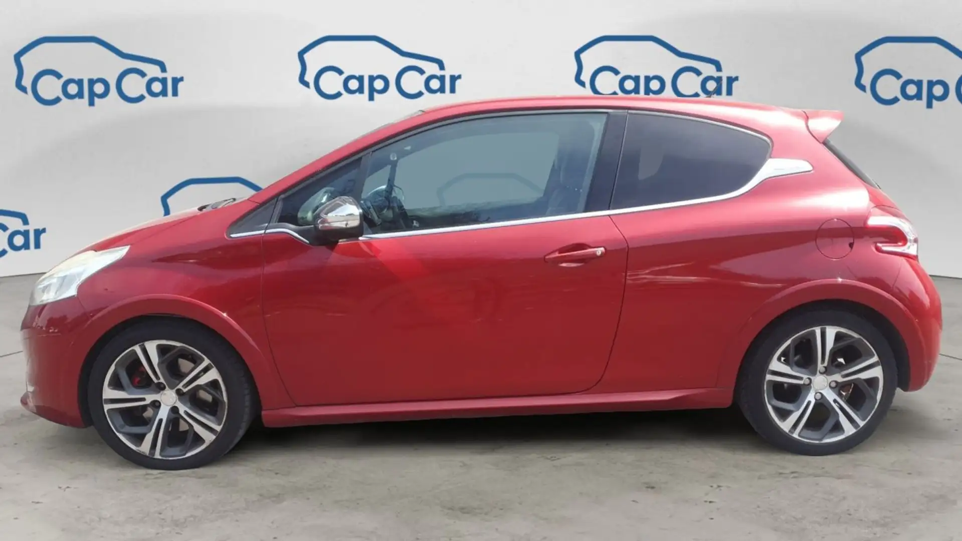 Peugeot 208 1.6 THP 200 GTI Rouge - 2
