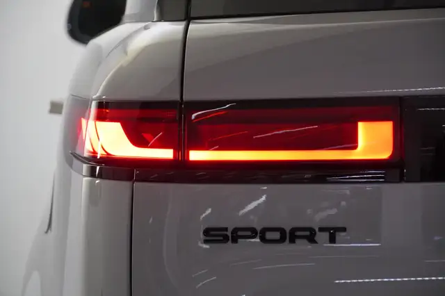 Land Rover Range Rover Sport 3.0 PHEV SWB Dynamic HSE Ansicht 9