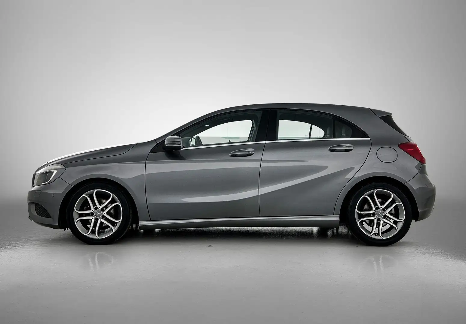 Mercedes-Benz A 180 4U3 Grijs - 2
