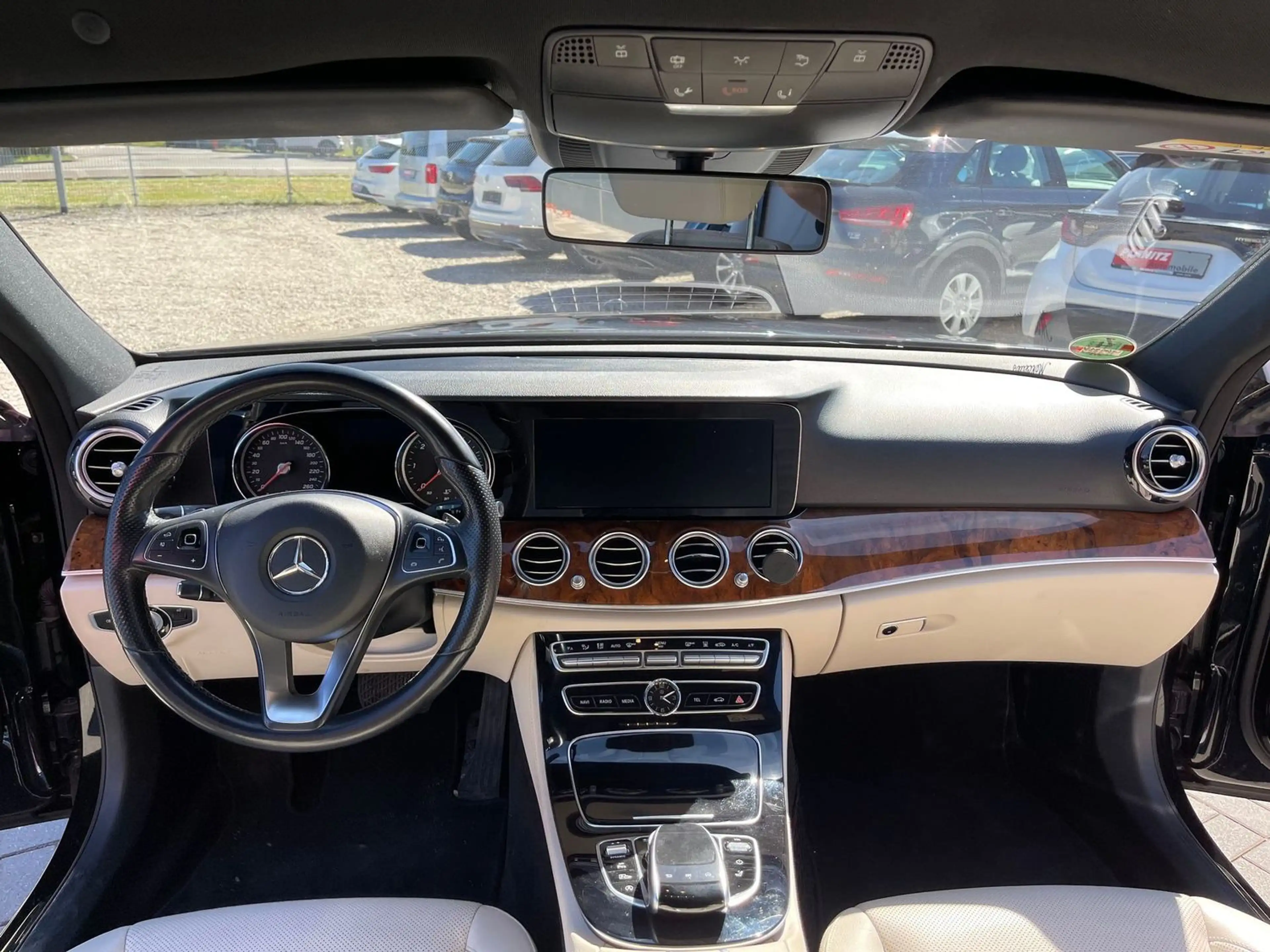 Mercedes-Benz E 350 E 350 d/DAB+/LED/SOS/Navi/Kamera/Leder/PDC — photo 10