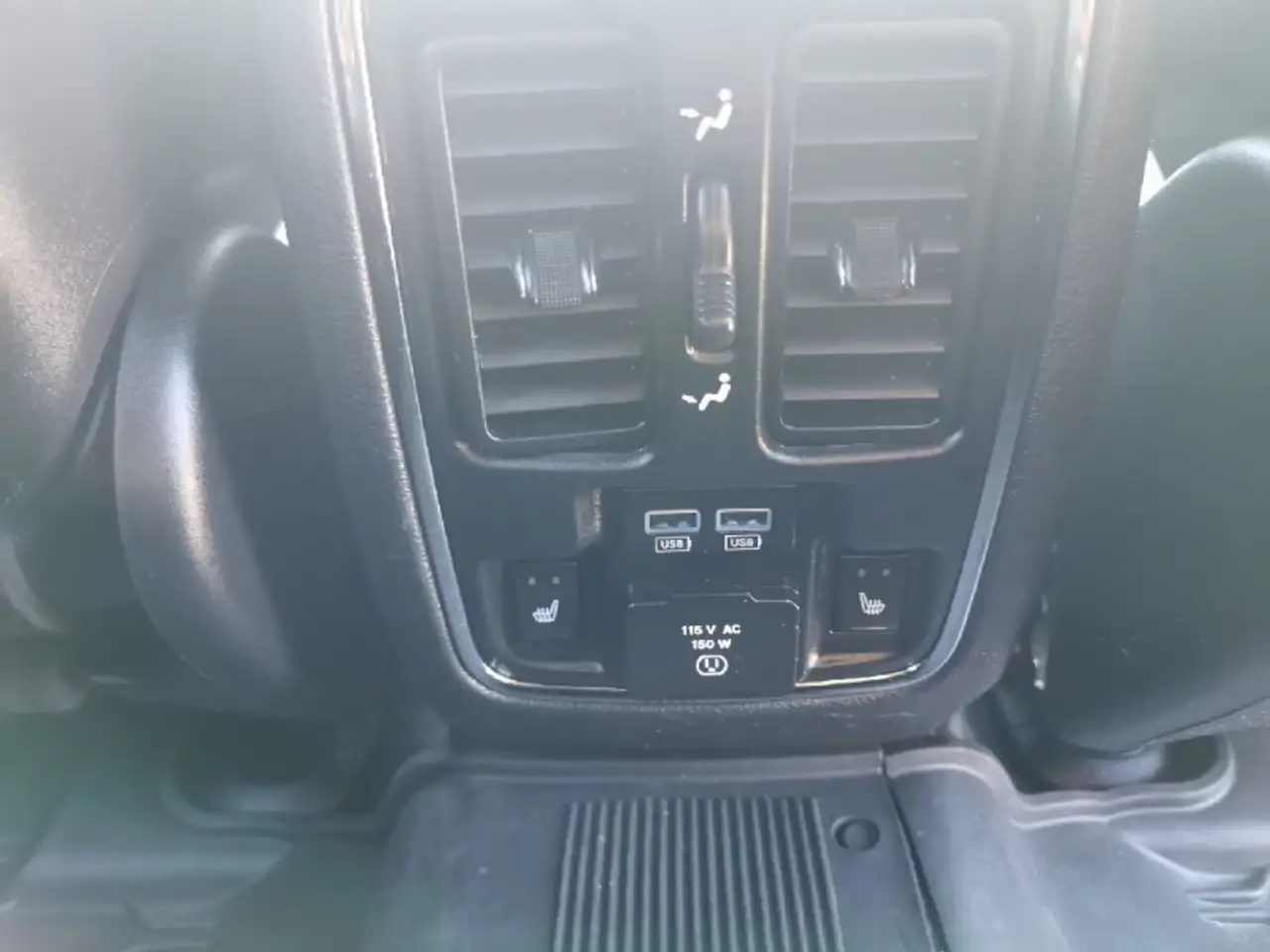 Dodge Durango снимка Dodge Durango