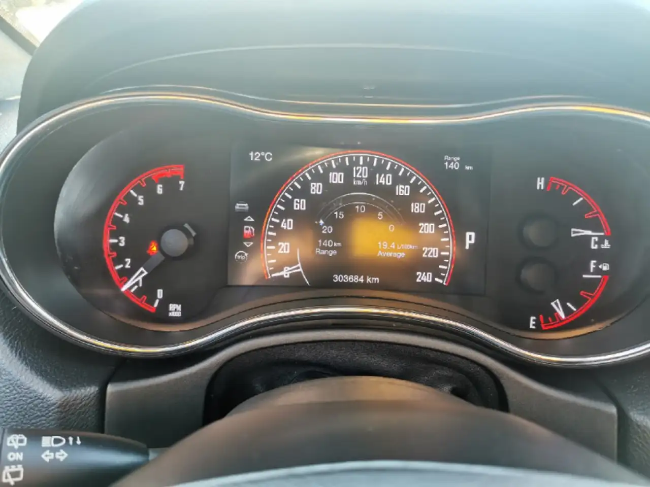 Dodge Durango снимка Dodge Durango