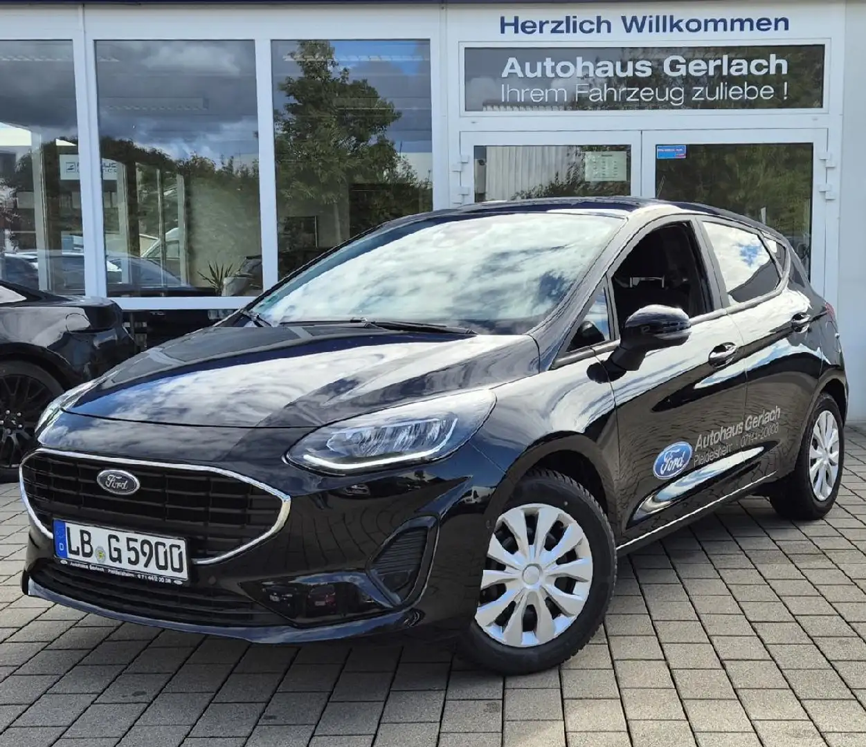 Ford Fiesta Cool & Connect Schwarz - 1