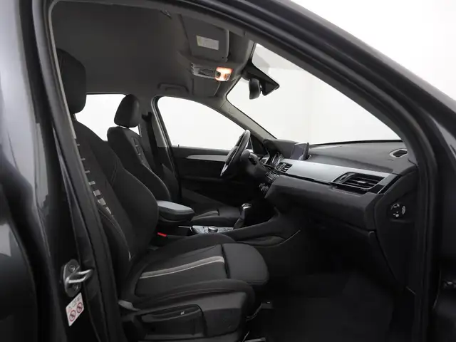 BMW X1 view 3