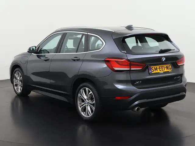 BMW X1 view 8
