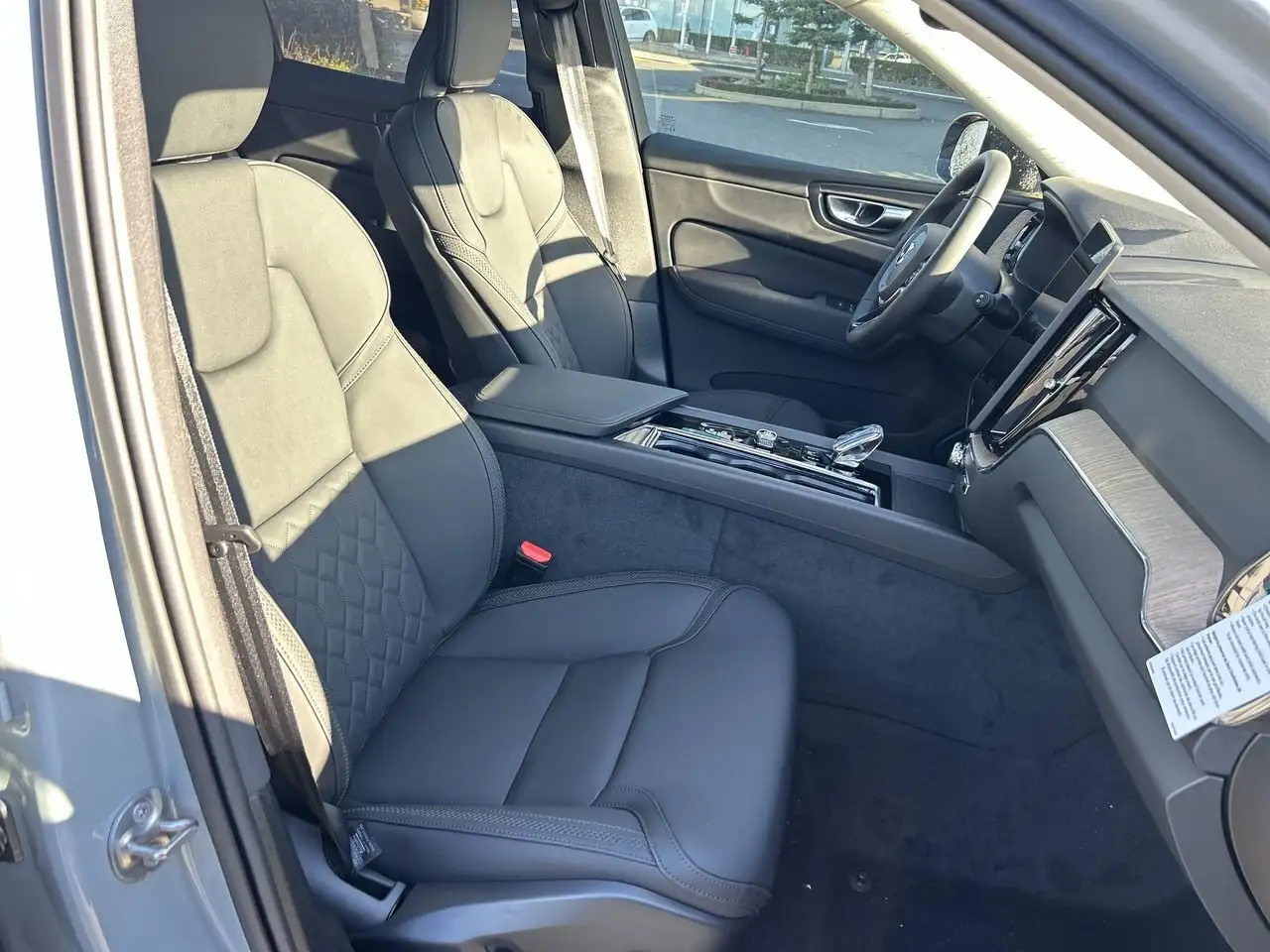 Volvo XC60 снимка Volvo XC60