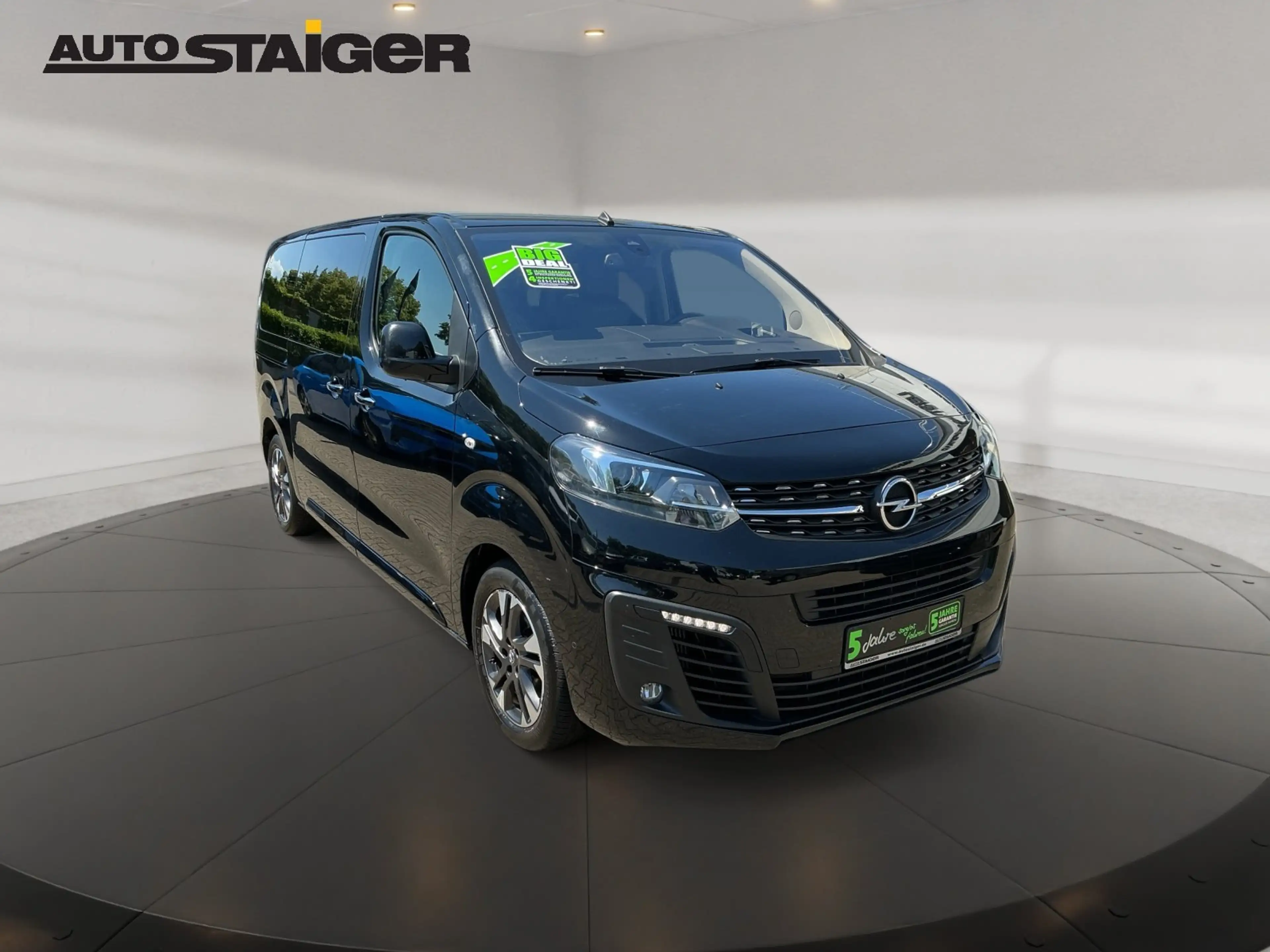 Opel Zafira Life 2.0 D Tourer M ACC+Navi+Leder — photo 3