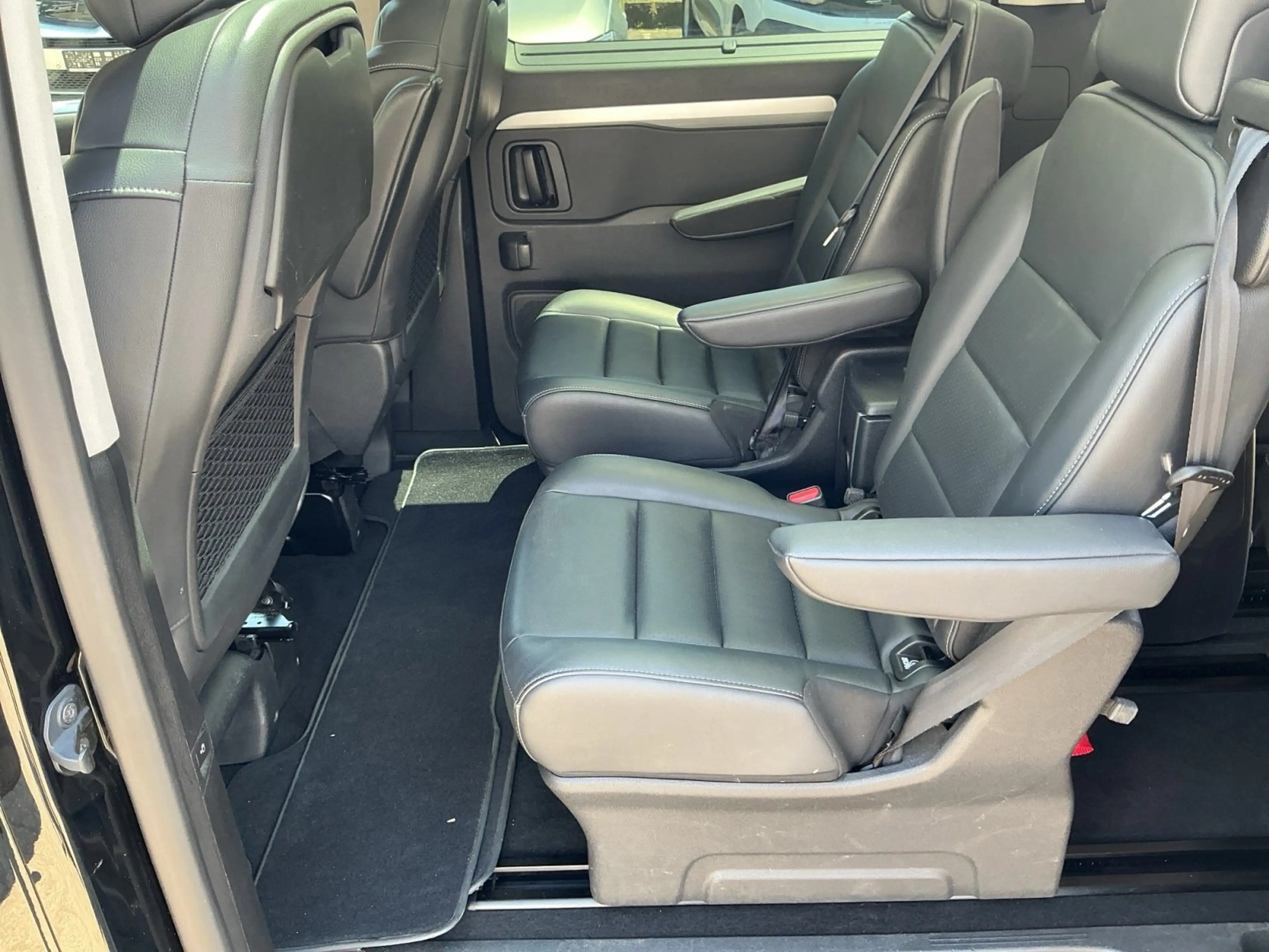 Opel Zafira Life 2.0 D Tourer M ACC+Navi+Leder — photo 12