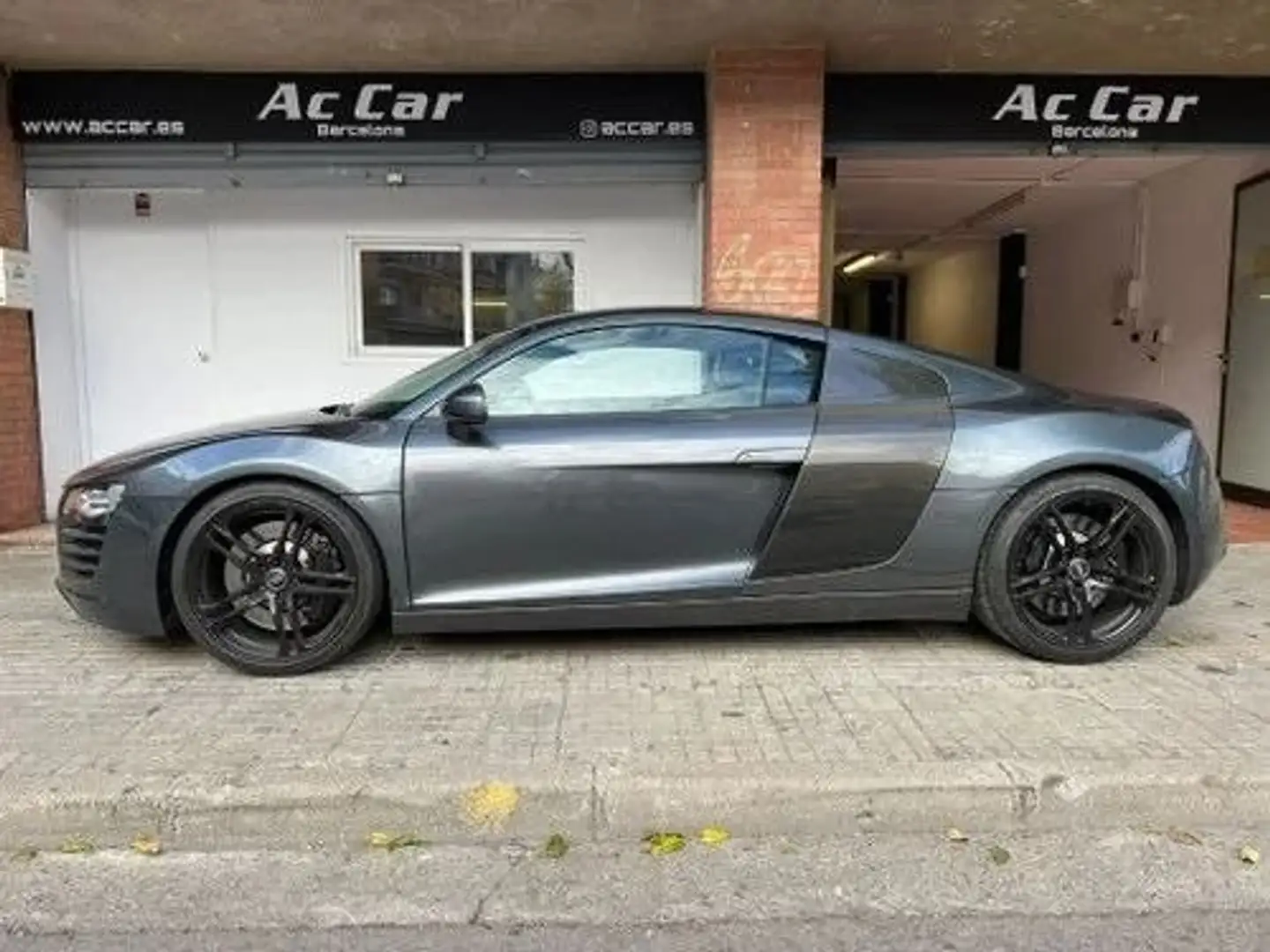 Audi R8 4.2 FSI quattro R tronic Grau - 2