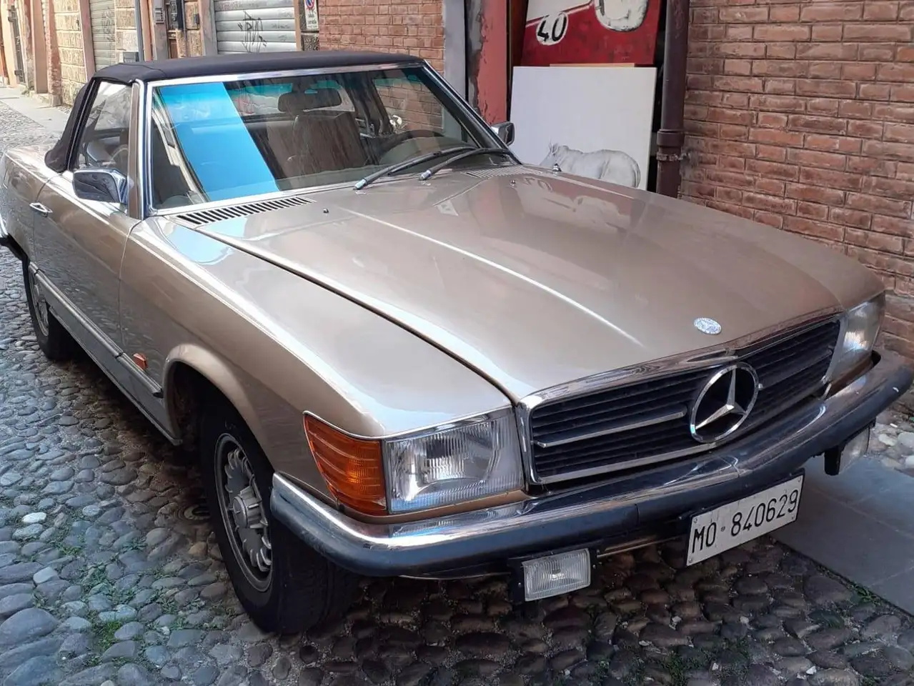 Mercedes-Benz 280 R107, foto 2