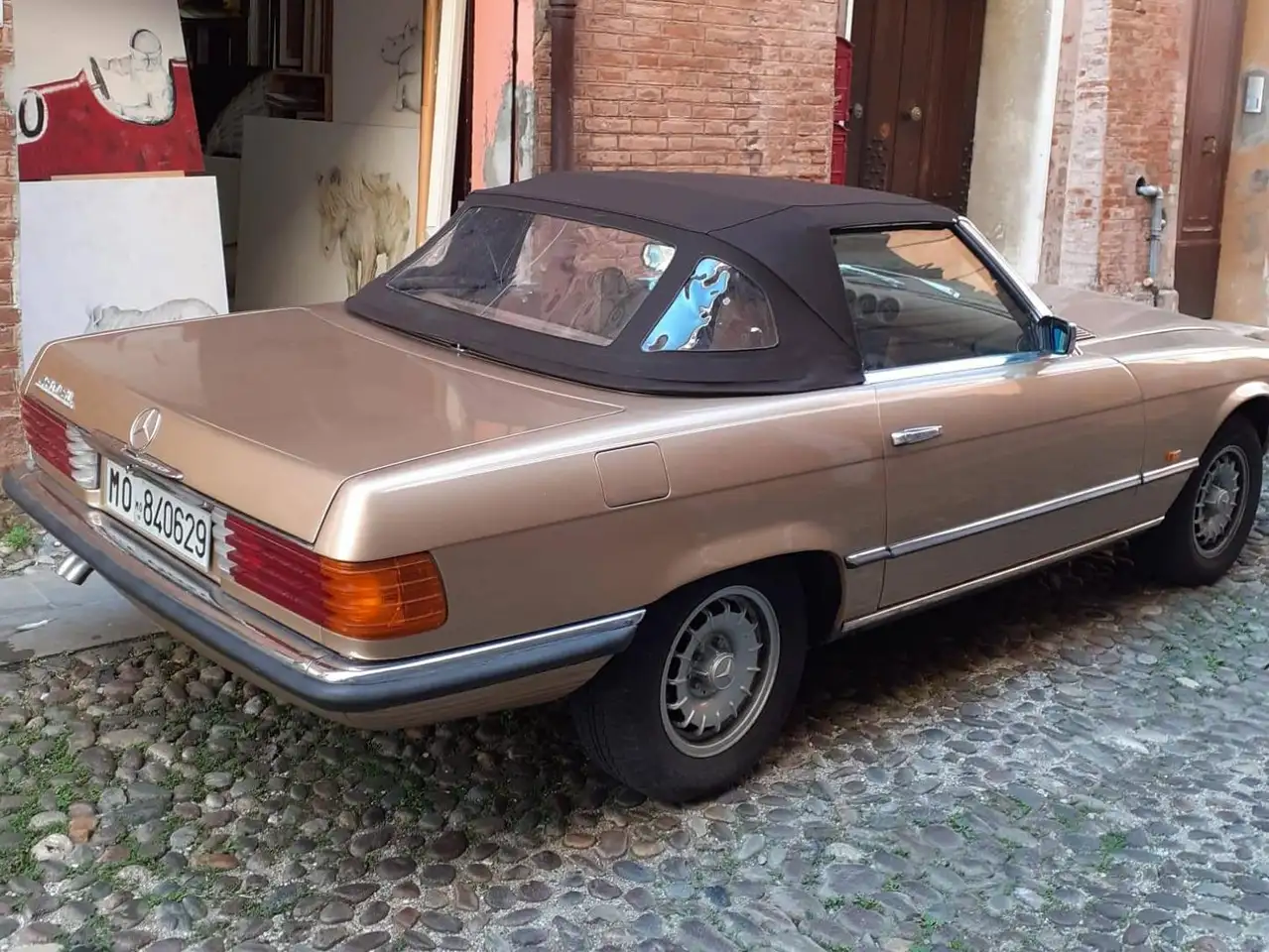 Mercedes-Benz 280 R107, foto 4