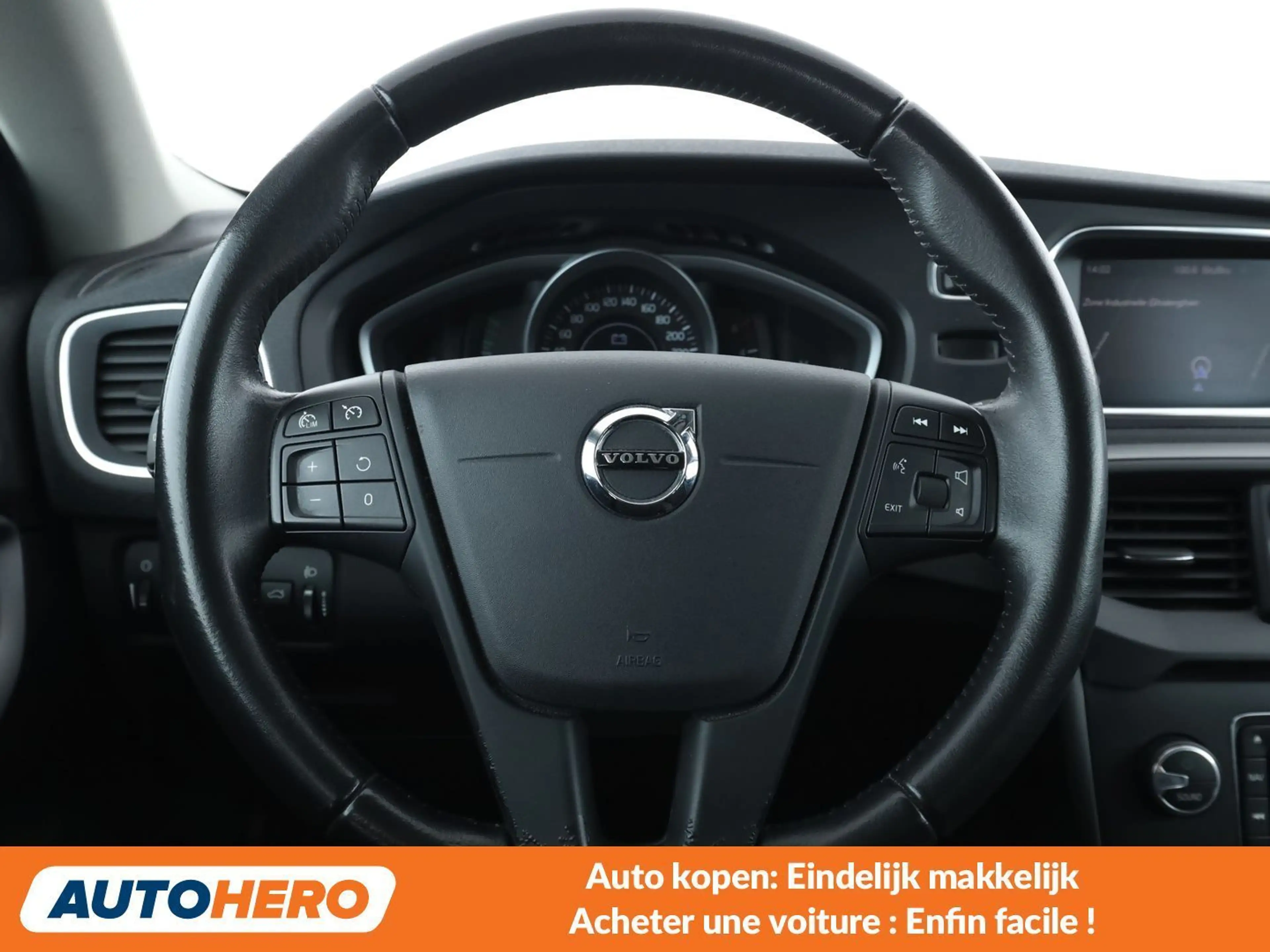 Volvo V40 2.0 D2 Kinetic — photo 5