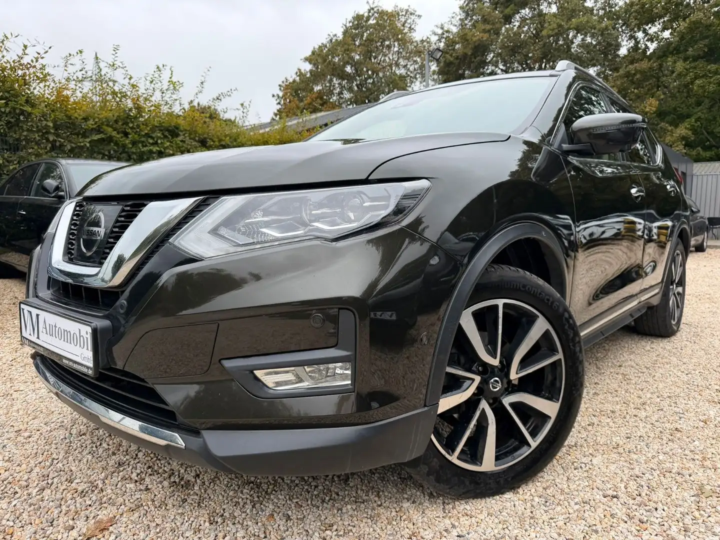 Nissan X-Trail Pano*Leder*Tempo*Navi*Bose*360Kam*AHK Schwarz - 1