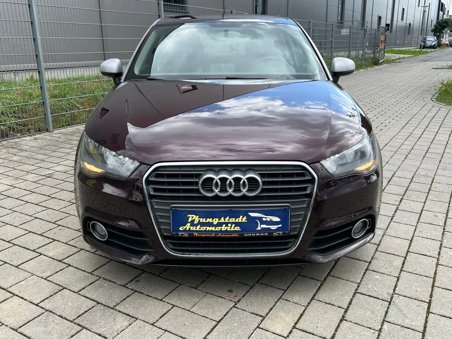 Audi A1 ambition/1Hand/Panorama/AHK Kupplung/Grosschiebeda Rot - 2