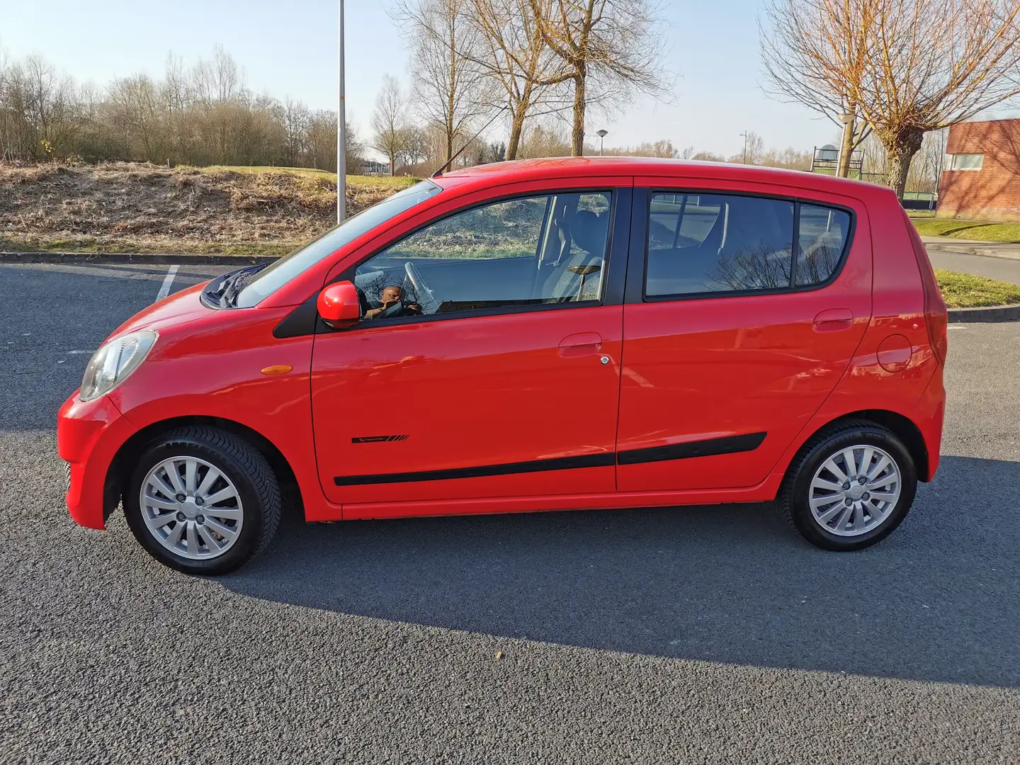 Daihatsu Cuore Cuore 1.0 Premium Roşu - 2
