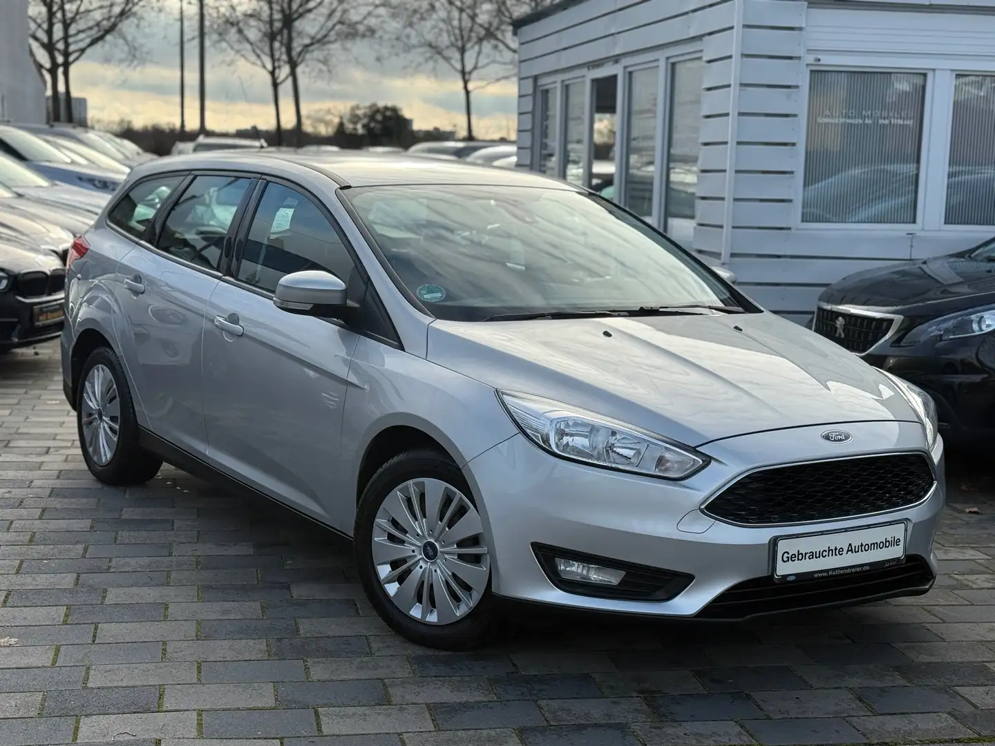 Ford Focus 1.5 Business Klima/Sitzheizung Silber - 1