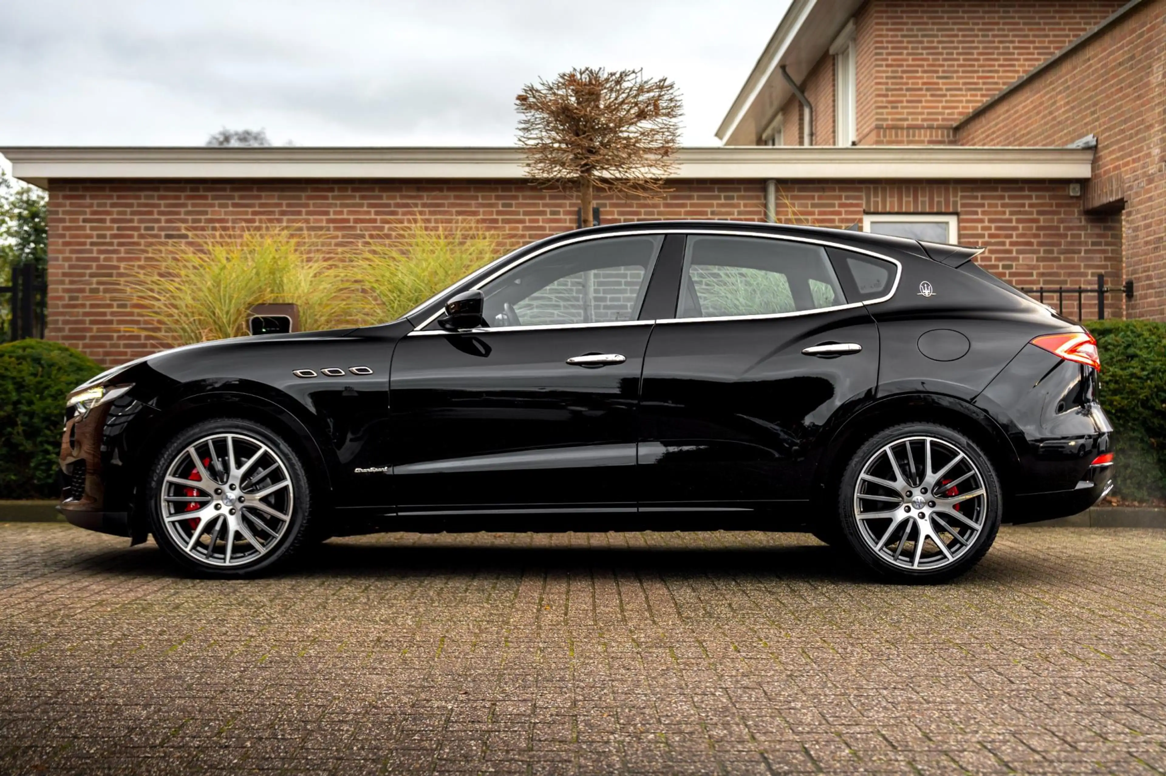 Maserati Levante 3.0 V6 S TwinTurbo AWD GranSport 430 PK Leder Luch — photo 4