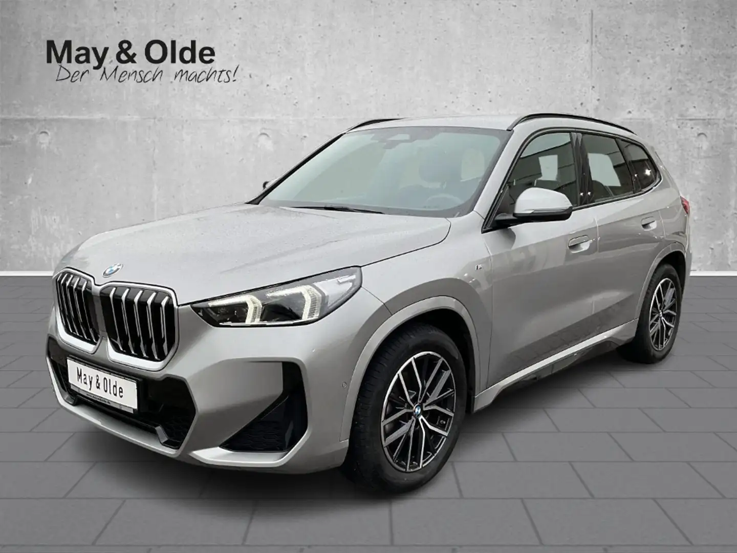 BMW X1 sDrive18i Aut M Sport LED Navi SHZ RFK Klimaaut Silber - 1