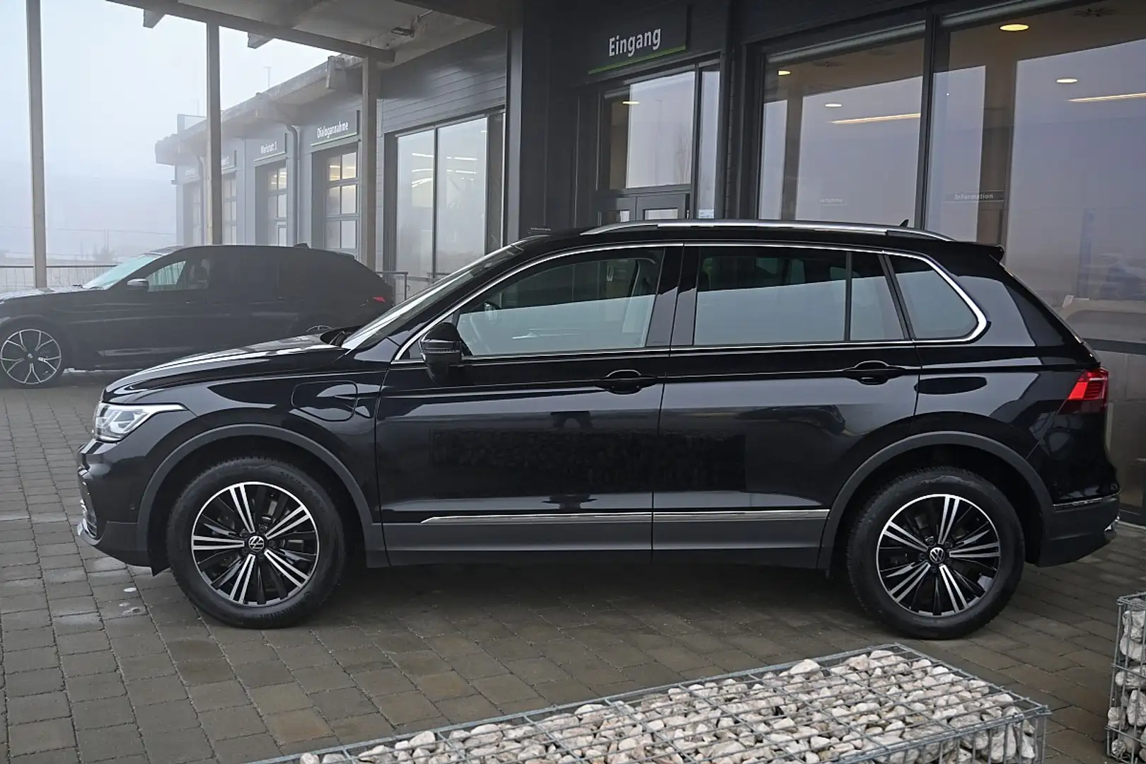 Volkswagen Tiguan 1,4 TSI eHybrid Elegance DSG ACC, iQMatrixLED, ... Noir - 2