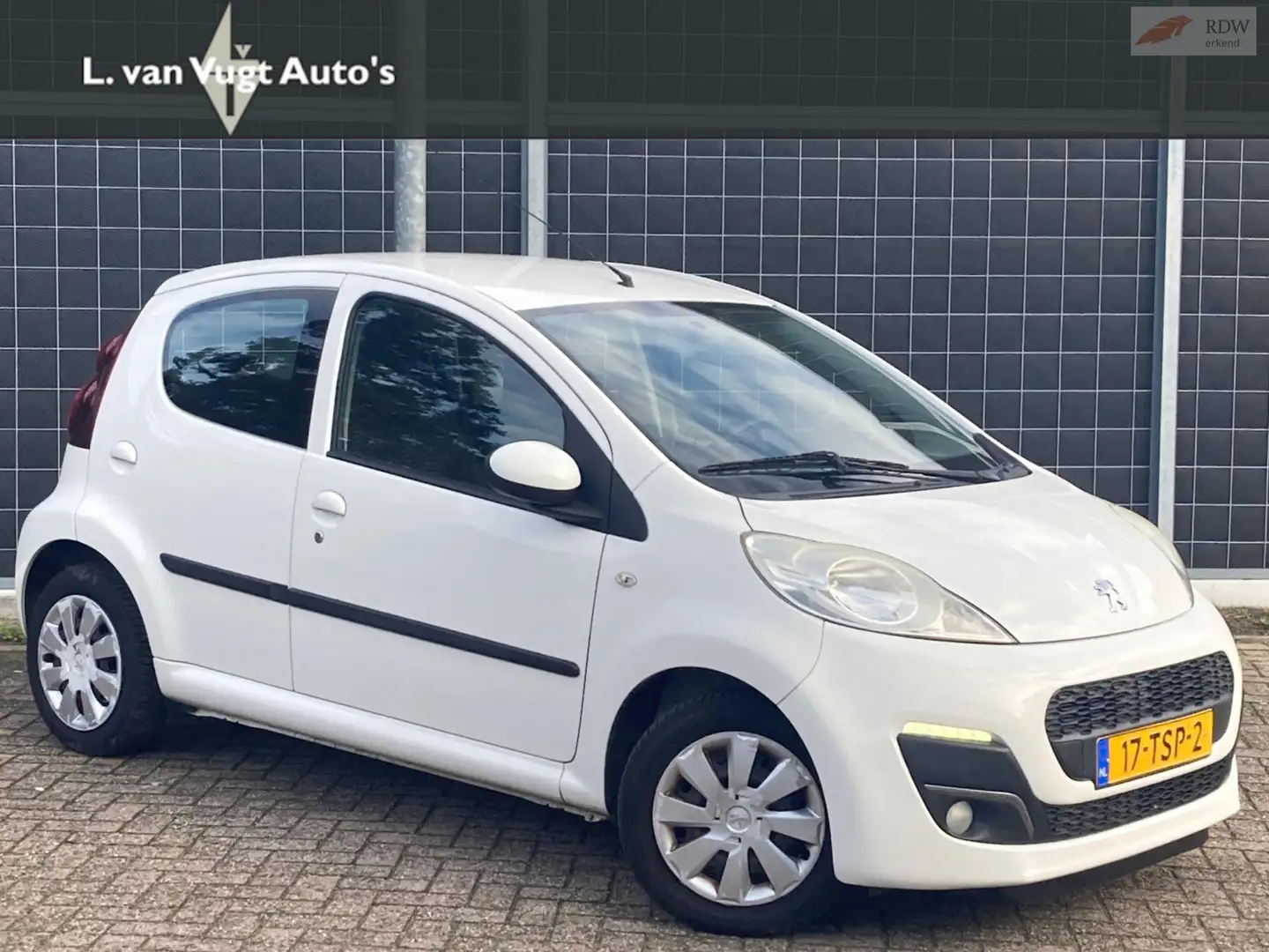 Peugeot 107 1.0 Active | nwe APK | Weiß - 1