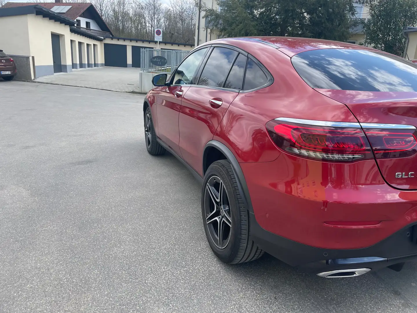 Mercedes-Benz GLC 300 GLC 300 e 4Matic 9G-TRONIC AMG Line - 2