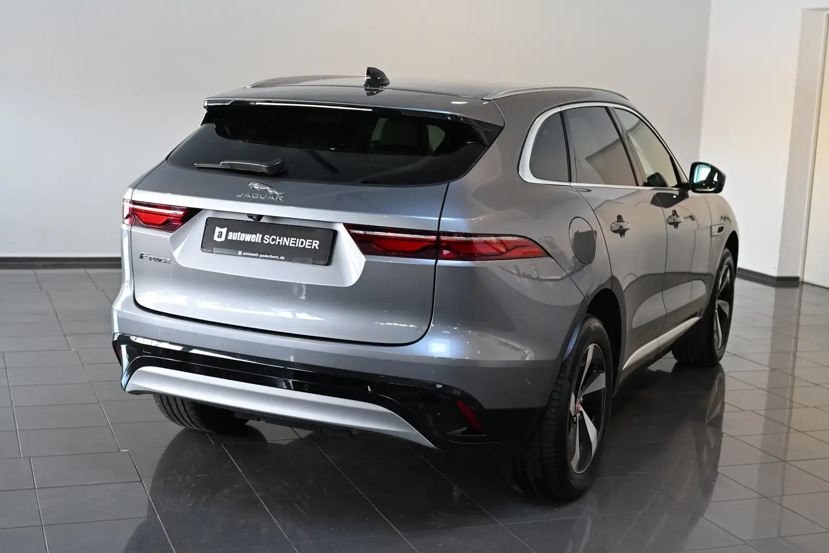 Jaguar F-Pace P250 AWD AHK Gris - 2