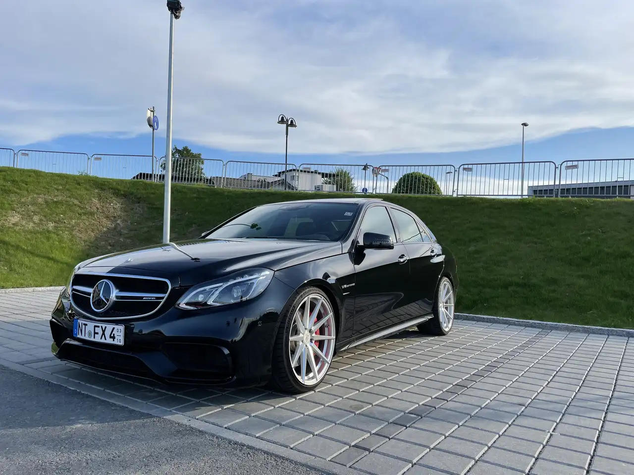 Mercedes-Benz E 63 AMG