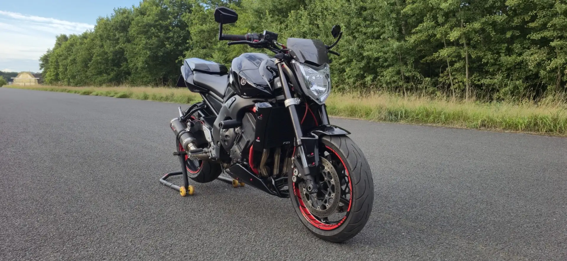 Yamaha FZ 1 Yamaha FZ1 Naked – 2008 – Zeer nette staat Zwart - 1
